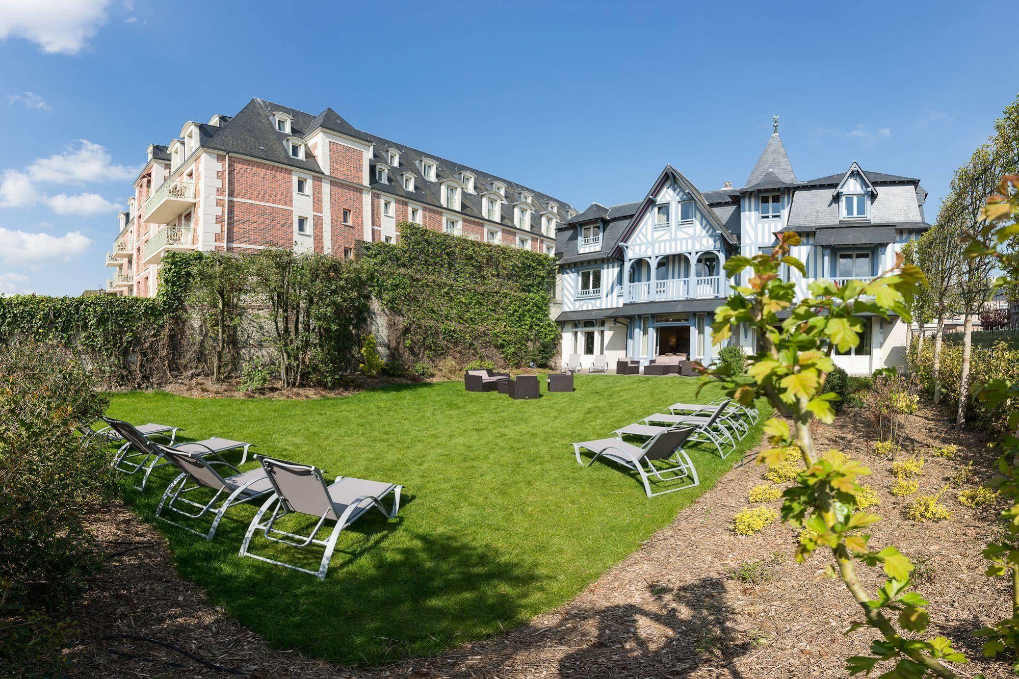 Villa Odette Deauville Exterior photo